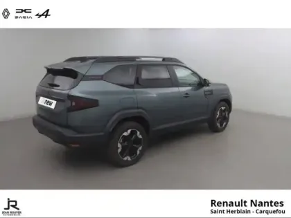 Photo 4 Dacia Bigster  1.8 hybrid 155ch Extreme