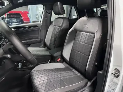 Photo 8 Volkswagen T-roc  1.5 TSI Evo2 150ch R-Line Edition DSG7