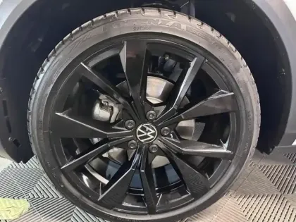 Photo 6 Volkswagen T-roc  1.5 TSI Evo2 150ch R-Line Edition DSG7