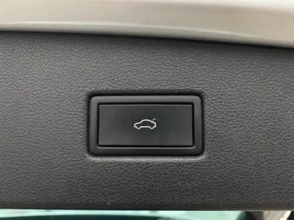 Photo 13 Volkswagen Tiguan  2.0 TDI 150ch R-Line DSG7