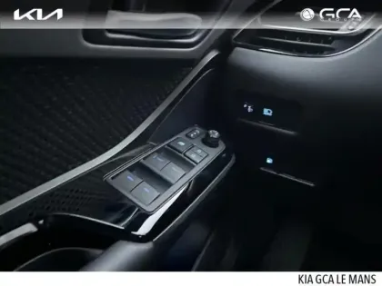 Photo 11 Toyota C-HR  122h Edition 2WD E-CVT MY22