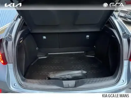 Photo 14 Toyota C-HR  122h Edition 2WD E-CVT MY22