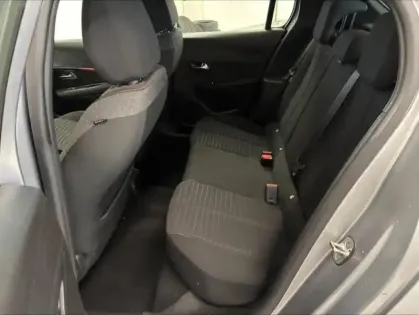 Photo 12 Peugeot 208  1.5 BlueHDi 100ch S&S Active