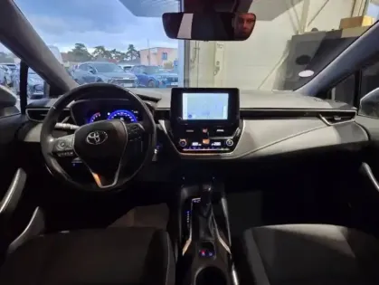 Photo 4 Toyota Corolla  122h Dynamic Business + Programme Beyond Zero Academy MY22