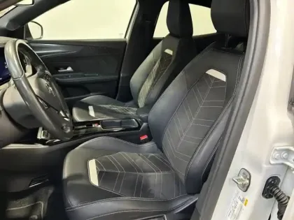 Photo 8 Opel Mokka  -e 136 Ultimate / 50 kWh / Gps / Carplay / Caméra