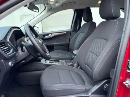 Photo 6 Ford Kuga  2.5 Duratec 190ch FHEV E85 Titanium BVA