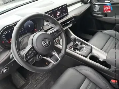 Photo 14 Alfa Romeo Tonale  1.5 Hybrid 160ch Tributo Italiano TCT Sieges chauf/cuir Volant chauf GPS