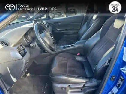 Photo 10 Toyota C-HR  122h Collection 2WD E-CVT RC18