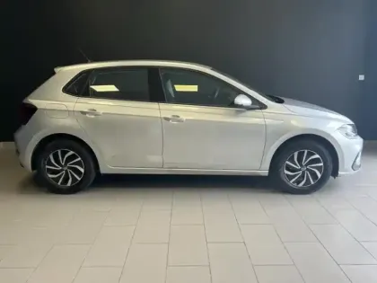 Photo 6 Volkswagen Polo  1.0 TSI 95ch VW Edition DSG7