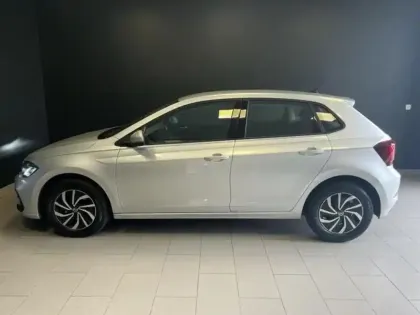 Photo 12 Volkswagen Polo  1.0 TSI 95ch VW Edition DSG7