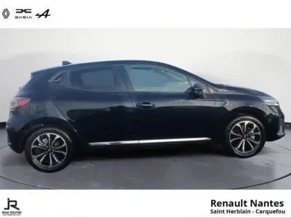 Photo 5 Renault Clio  1.6 E-Tech 145ch full hybrid Techno - 25