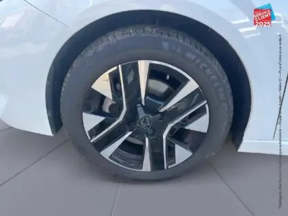 Photo 24 Peugeot 208  1.2 PURETECH 100CH S&S ALLURE