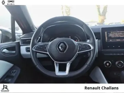 Photo 29 Renault Clio  1.6 E-Tech hybride 145ch Techno
