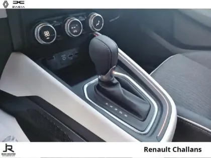 Photo 20 Renault Clio  1.6 E-Tech hybride 145ch Techno