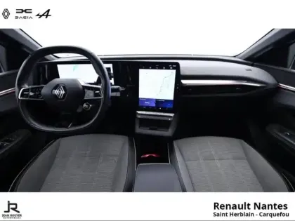 Photo 13 Renault Megane  E-Tech Electric EV60 220ch Techno optimum charge -B