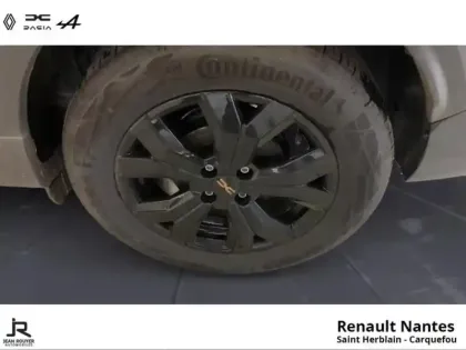 Photo 8 Dacia Jogger  1.6 hybrid 140ch Extreme+ 7 places -24