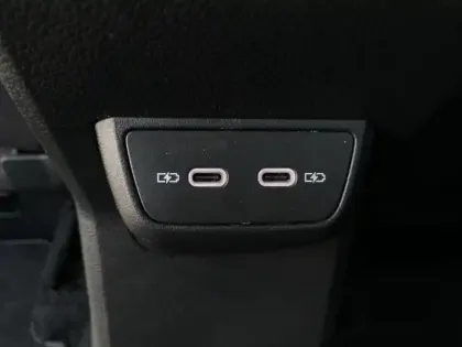 Photo 13 Volkswagen Taigo  1.0 TSI 116ch R-Line DSG7