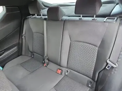 Photo 14 Toyota C-HR  122h Dynamic Business 2WD E-CVT + Programme Beyond Zero Academy MY22