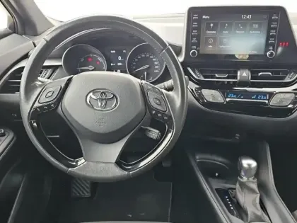 Photo 9 Toyota C-HR  122h Dynamic Business 2WD E-CVT + Programme Beyond Zero Academy MY22