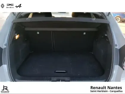 Photo 14 Renault Captur  1.6 E-Tech full hybrid 145ch Techno