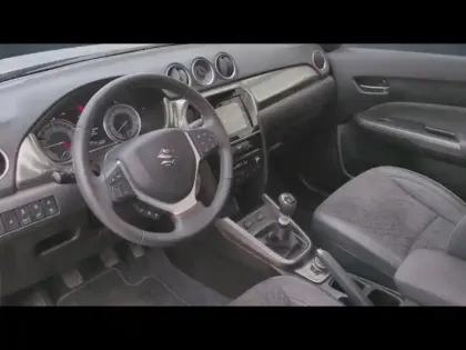Photo 5 Suzuki Vitara  1.4 Boosterjet Hybrid 129ch Style Allgrip