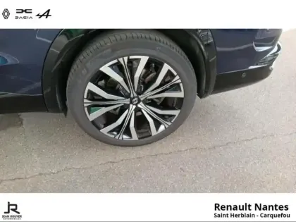 Photo 8 Renault Espace  1.2 E-Tech full hybrid 200ch Iconic 7 places - 24