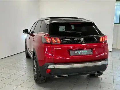 Photo 8 Peugeot 3008  1.6 PureTech 180ch S&S GT EAT8