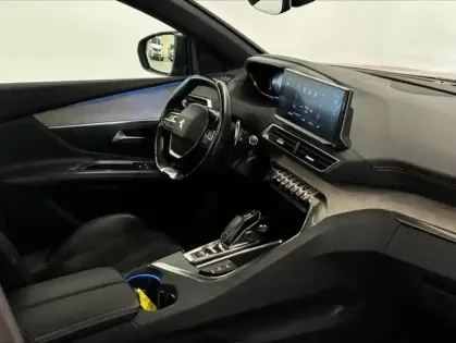 Photo 11 Peugeot 3008  1.6 PureTech 180ch S&S GT EAT8