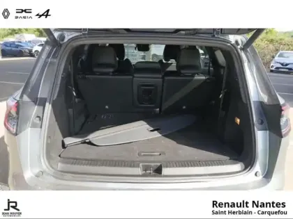 Photo 14 Renault Espace  1.2 E-Tech full hybrid 200ch esprit Alpine 7 places - 24