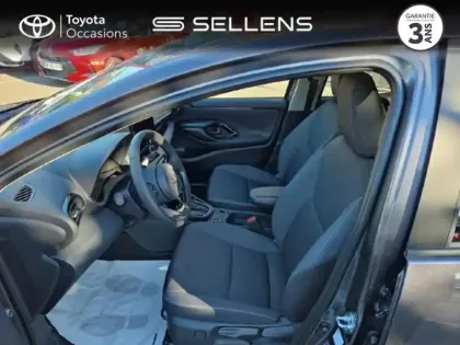 Photo 4 Toyota Yaris  116h Design 5p MY25