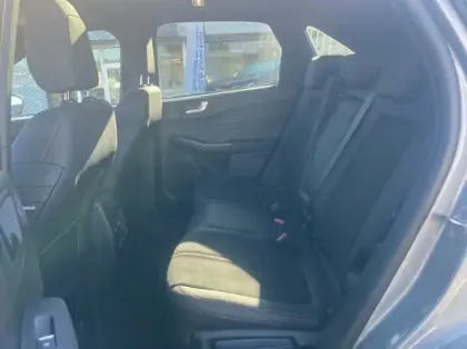 Photo 8 Ford Kuga 2.5 Duratec 180ch Hybrid FlexiFuel ST-Line X Powershift