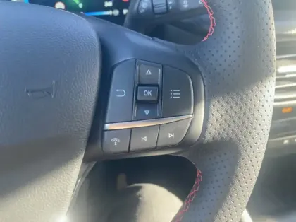 Photo 18 Ford Kuga 2.5 Duratec 180ch Hybrid FlexiFuel ST-Line X Powershift