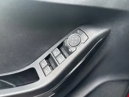 Photo 5 Ford Puma 1.0 EcoBoost 125ch mHEV Titanium Business 7cv