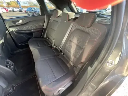 Photo 8 Ford Kuga 2.5 Duratec 190ch FHEV E85 ST-Line BVA