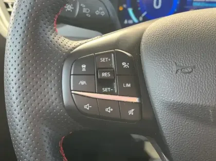 Photo 15 Ford Kuga 2.5 Duratec 190ch FHEV E85 ST-Line BVA