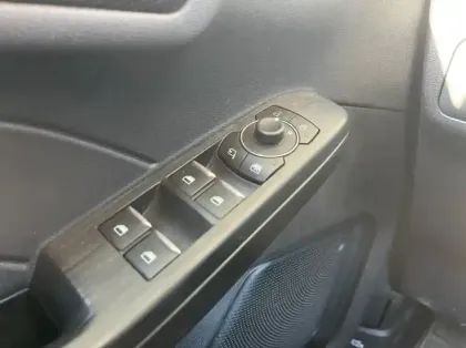 Photo 5 Ford Kuga 2.5 Duratec 190ch FHEV E85 ST-Line BVA