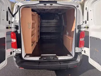 Photo 10 Peugeot Expert Fourgon Fg M 2.0 BlueHDi 180ch S&amp;S Pack Asphalt EAT8