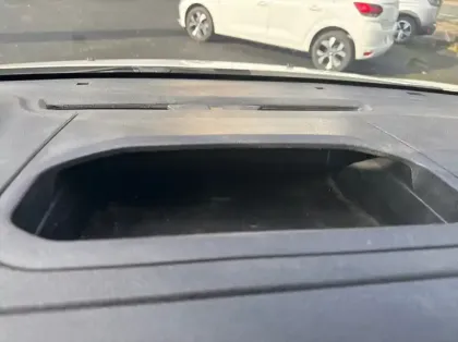 Photo 14 Peugeot Expert Fourgon Fg M 2.0 BlueHDi 180ch S&amp;S Pack Asphalt EAT8