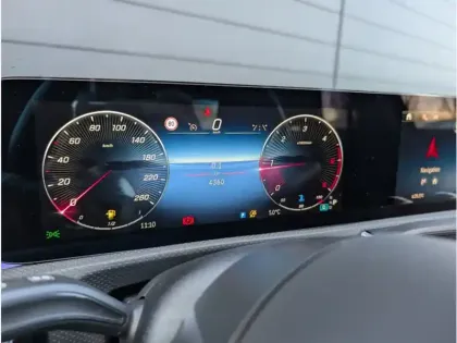 Photo 30 Mercedes Classe A 200 d AMG Line TO SIEGES AVANT CHAUFFANTS CAMERA