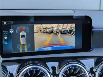 Photo 23 Mercedes Classe A 200 d AMG Line TO SIEGES AVANT CHAUFFANTS CAMERA