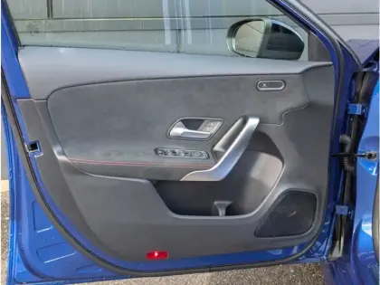 Photo 15 Mercedes Classe A 200 d AMG Line TO SIEGES AVANT CHAUFFANTS CAMERA