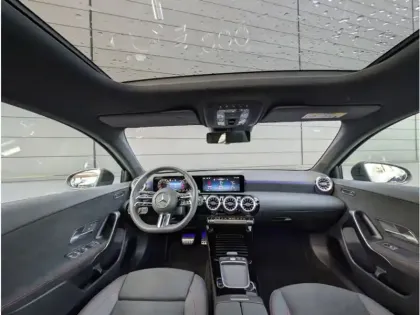 Photo 10 Mercedes Classe A 200 d AMG Line TO SIEGES AVANT CHAUFFANTS CAMERA