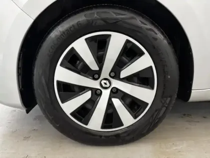 Photo 19 Renault Clio TCe 90 Equilibre 5p