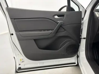 Photo 11 Renault Captur E-Tech Plug-in 160 Intens 5p