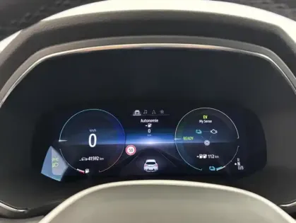 Photo 16 Renault Captur E-Tech Plug-in 160 Intens 5p