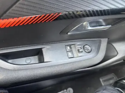 Photo 19 Peugeot 208  PureTech 75 S&S BVM5 Active