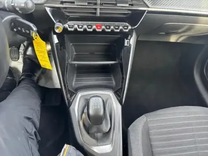 Photo 23 Peugeot 208  PureTech 75 S&S BVM5 Active