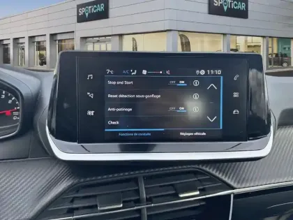 Photo 10 Peugeot 208  PureTech 75 S&S BVM5 Active