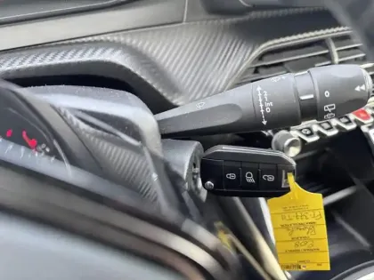 Photo 17 Peugeot 208  PureTech 75 S&S BVM5 Active