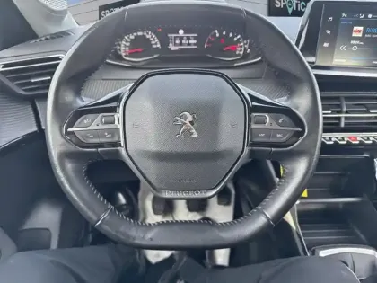 Photo 11 Peugeot 208  PureTech 75 S&S BVM5 Active